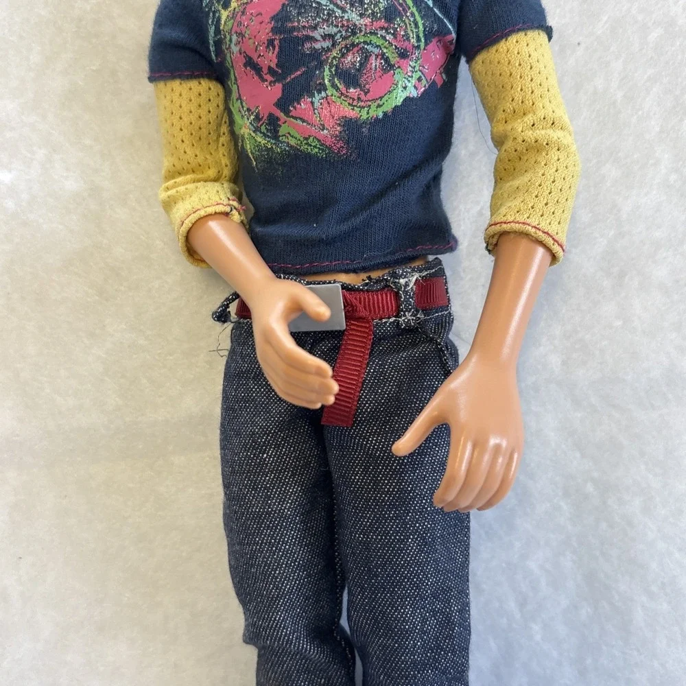 2009 Barbie Fashionistas Hottie Ken Doll With Clothes Articulate Blonde Blue Eye